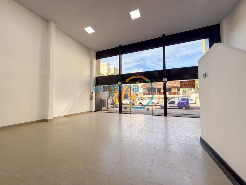 Casa Comercial para locação no bairro Centro de Cambe - Foto 4