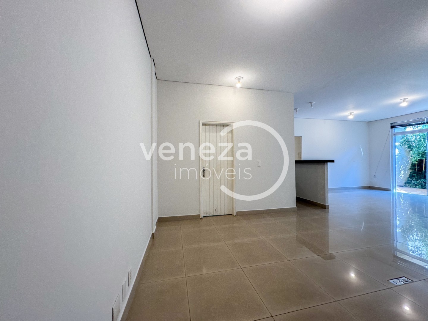 Salão-loja para locação no bairro Vila Ipiranga de Londrina - Foto 9