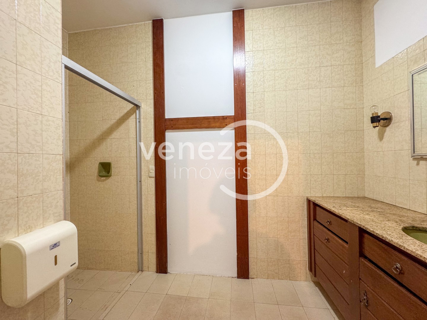 Salão-loja para locação no bairro Vila Ipiranga de Londrina - Foto 18