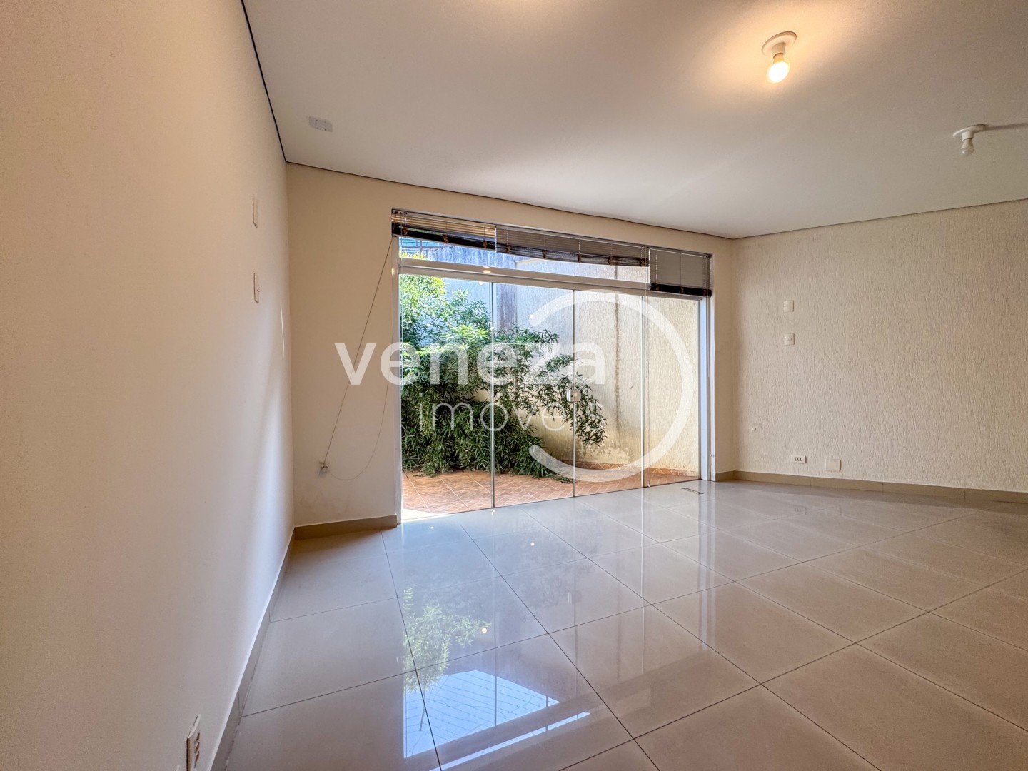 Salão-loja para locação no bairro Vila Ipiranga de Londrina - Foto 14