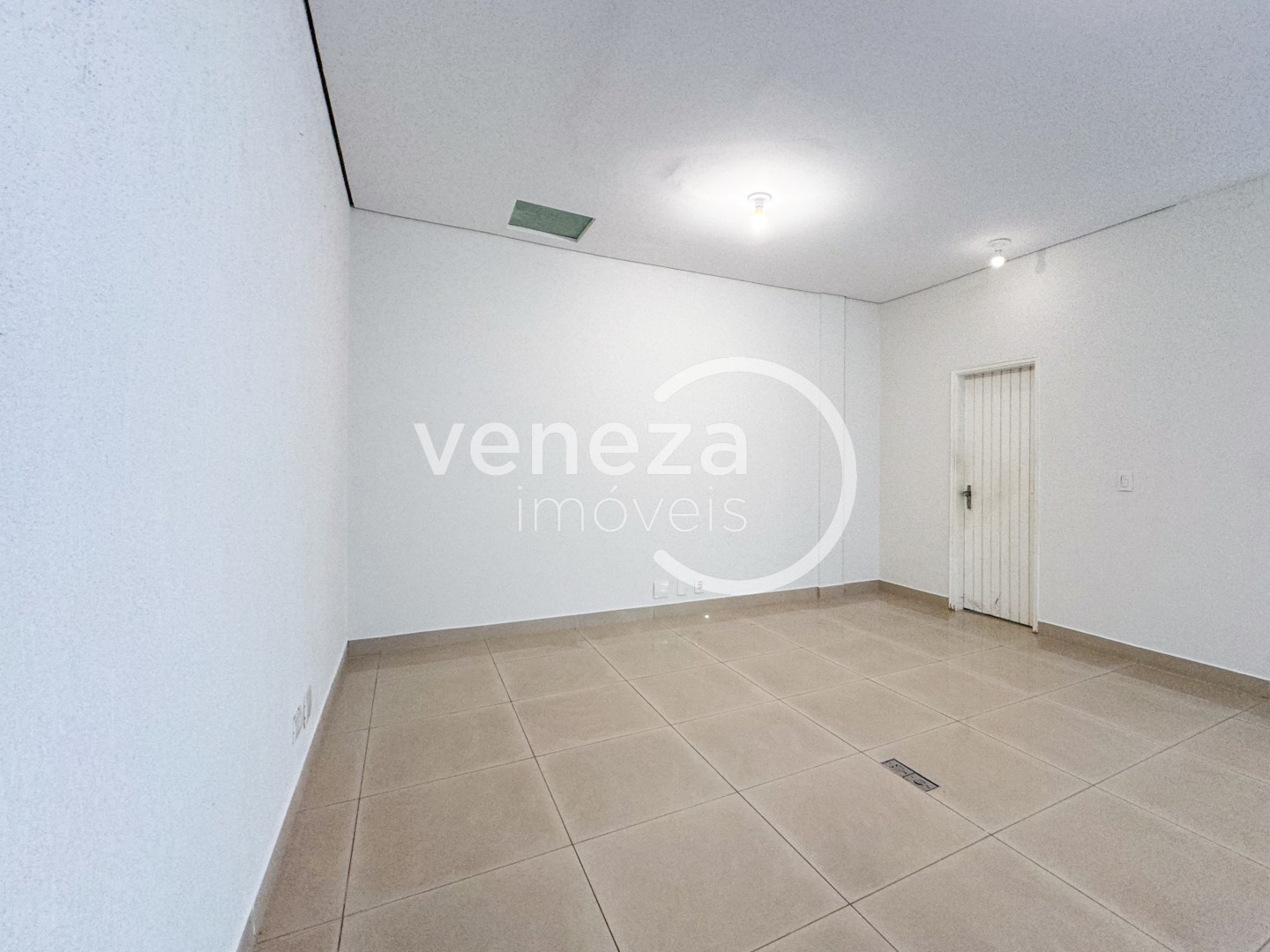 Salão-loja para locação no bairro Vila Ipiranga de Londrina - Foto 16