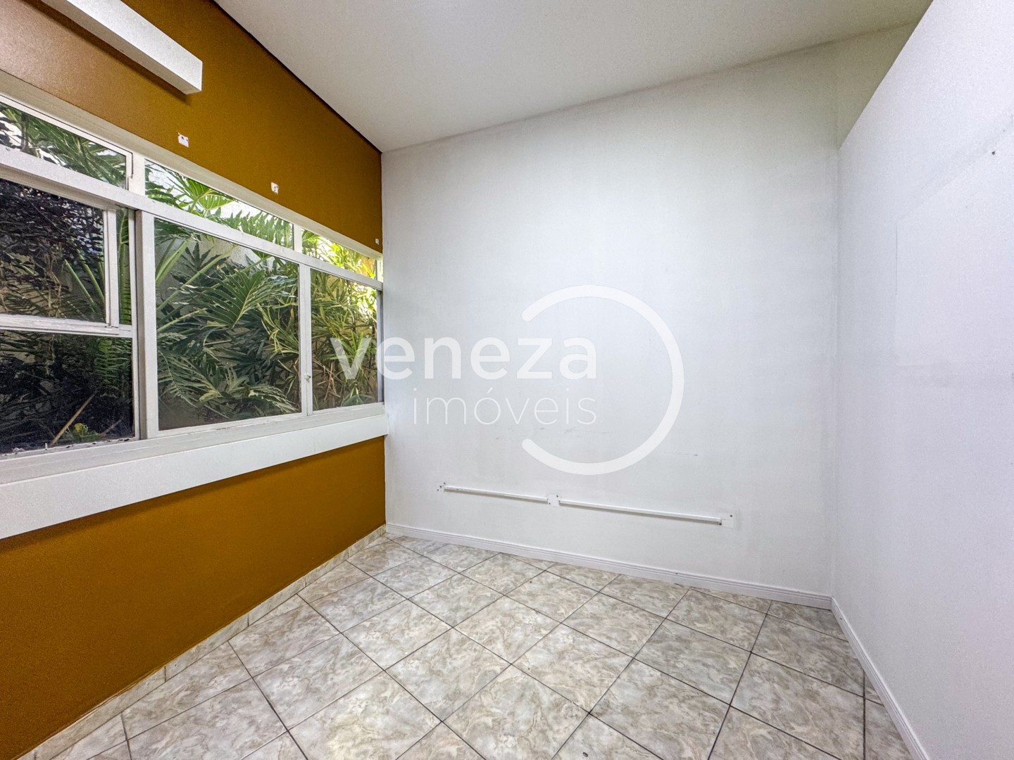 Salão-loja para locação no bairro Vila Ipiranga de Londrina - Foto 23