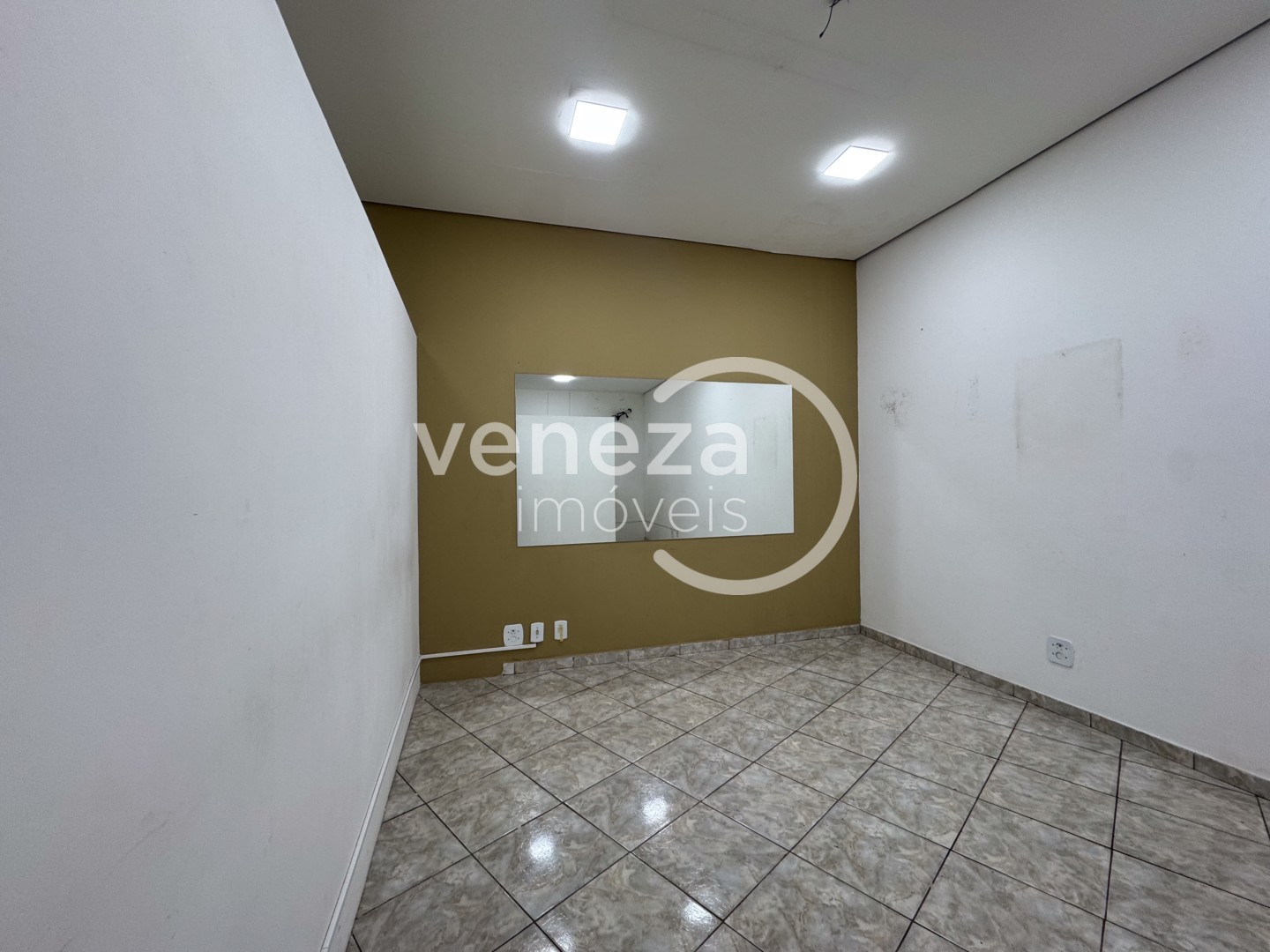 Salão-loja para locação no bairro Vila Ipiranga de Londrina - Foto 27