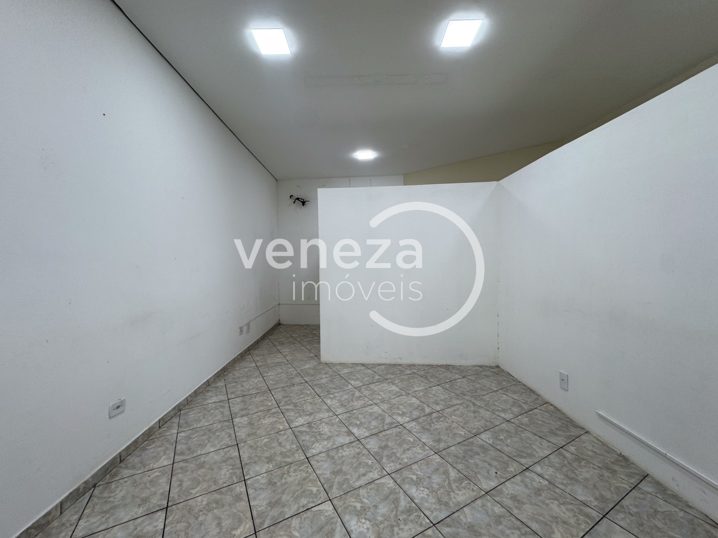 Salão-loja para locação no bairro Vila Ipiranga de Londrina - Foto 28