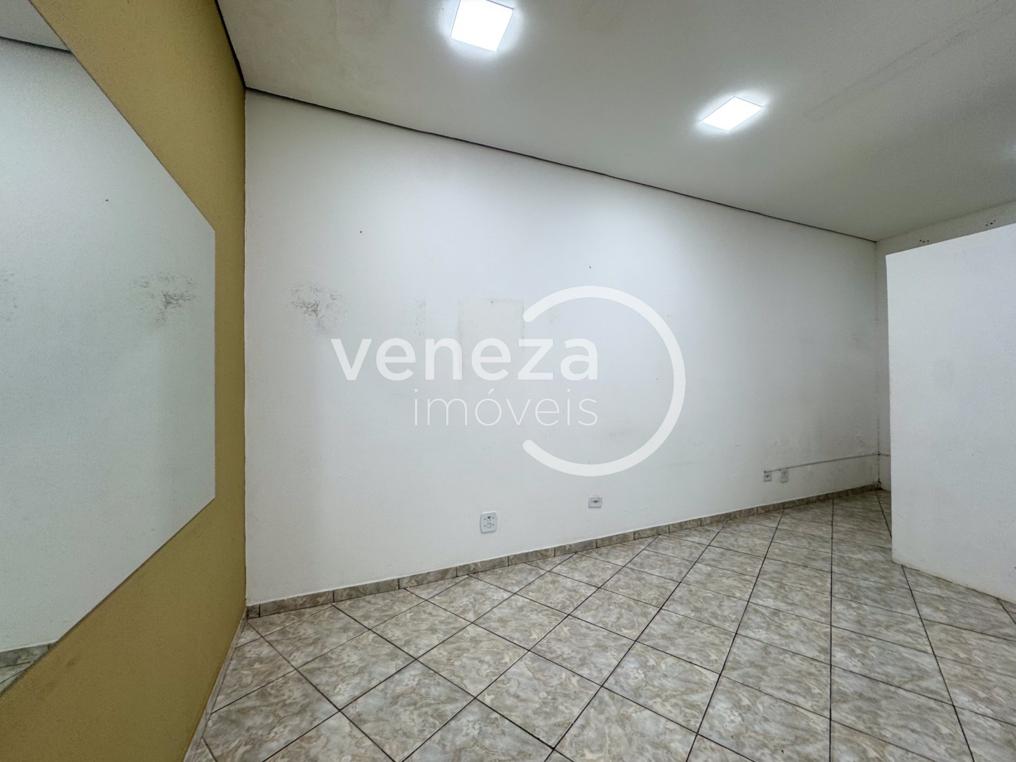 Salão-loja para locação no bairro Vila Ipiranga de Londrina - Foto 29