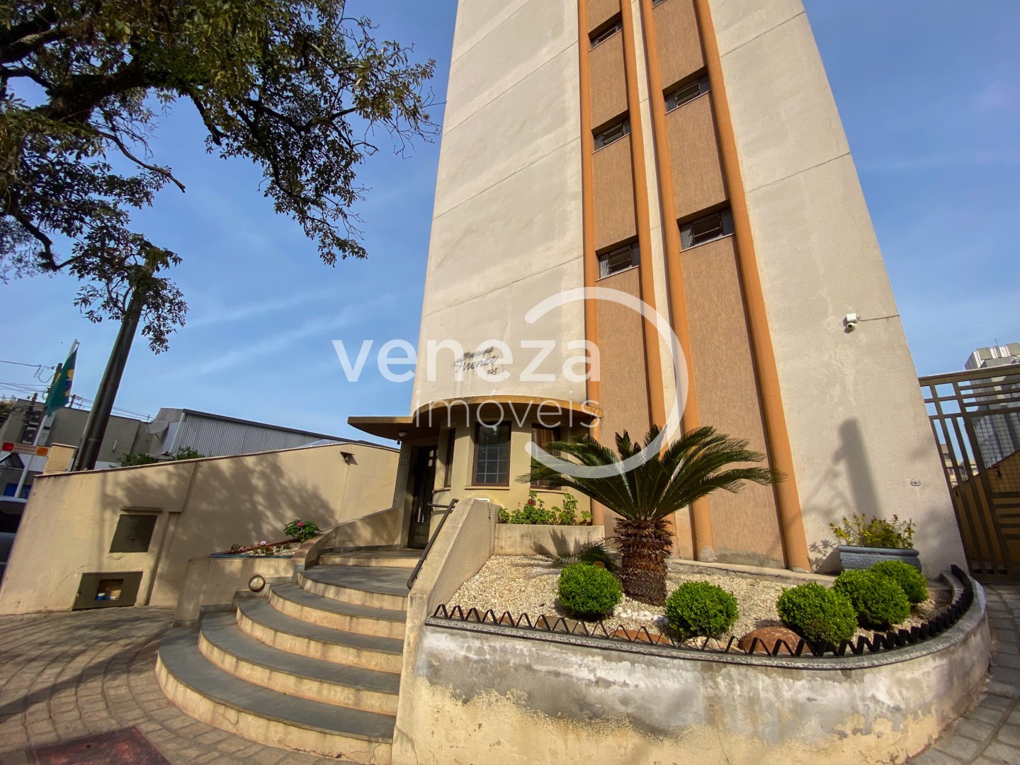 Apartamento para locacao no Centro em Londrina com 37,14m² por R$ 950