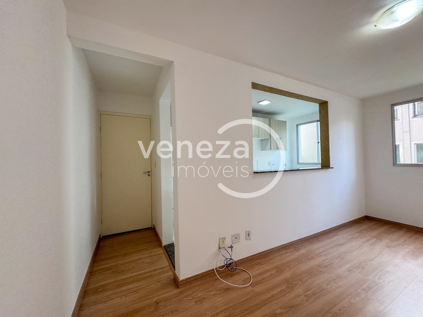 Apartamento para locacao no Jardim Joquei Club em Londrina com 77m² por R$ 1.290  - Foto 3