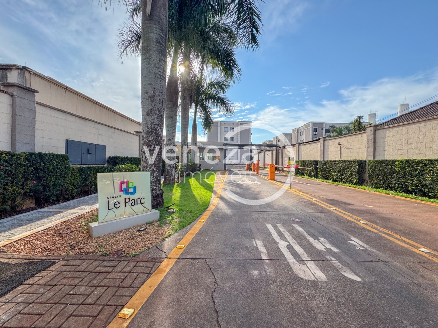 Apartamento para locacao no Jardim Joquei Club em Londrina com 77m² por R$ 1.290  - Foto 1