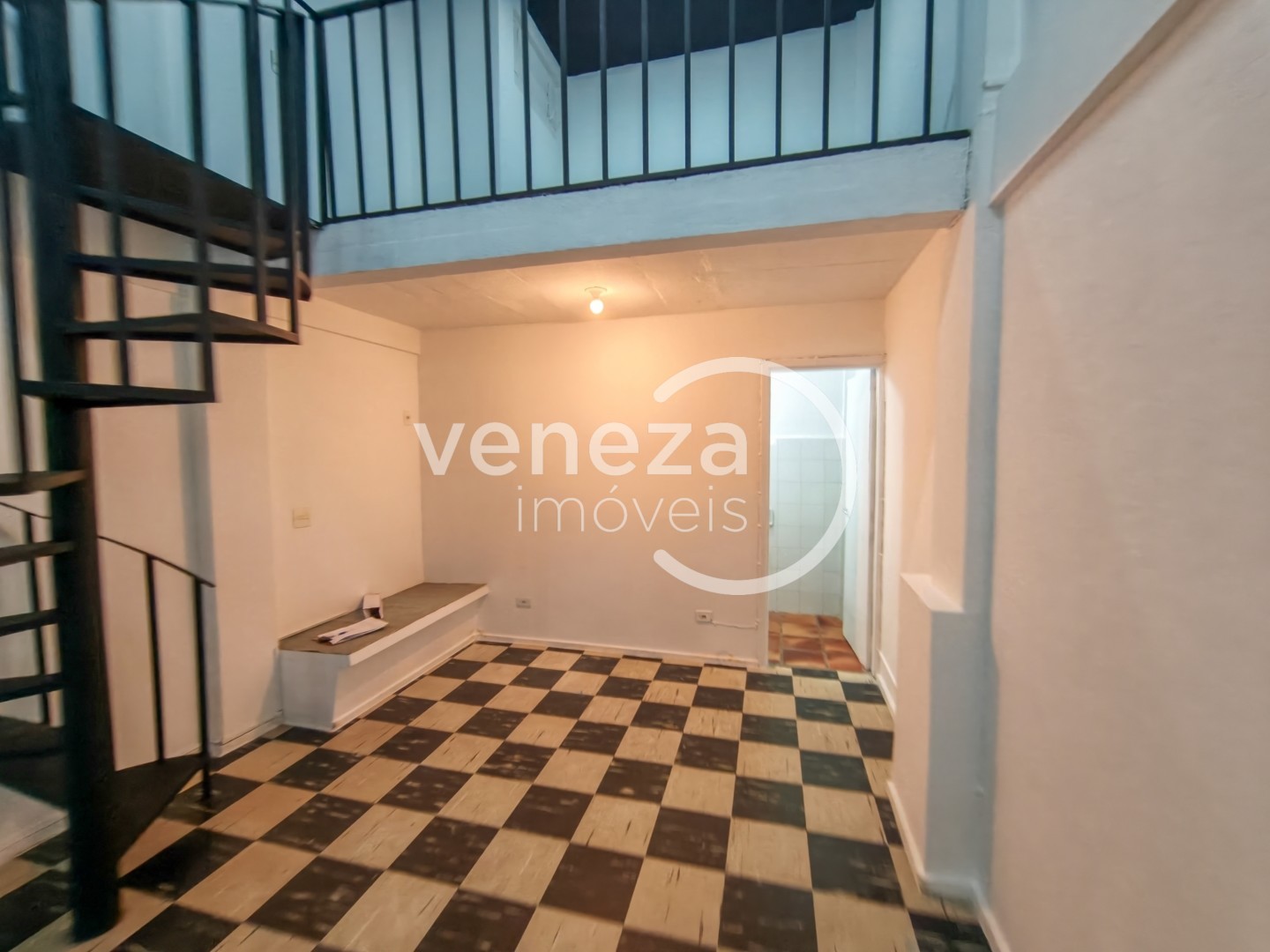 Salão-loja para locacao no Centro em Londrina com 51,11m² por R$ 630  - Foto 3