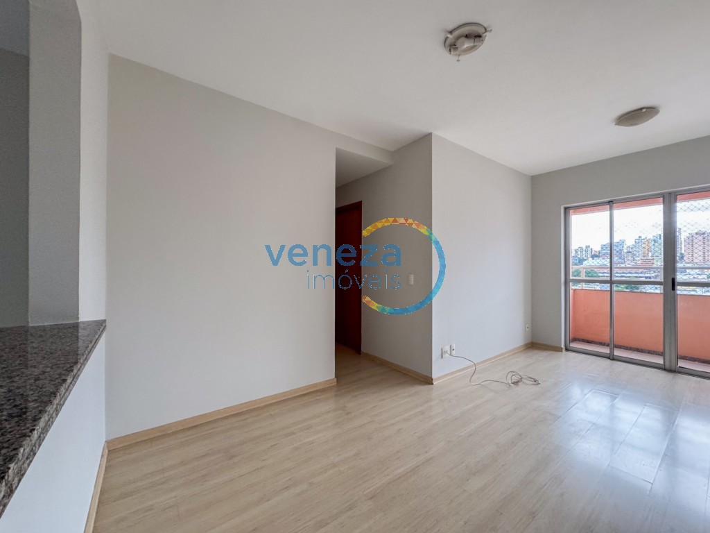 Apartamento para venda no Centro em Londrina com 104m² por R$ 390.000,00  - Foto 2