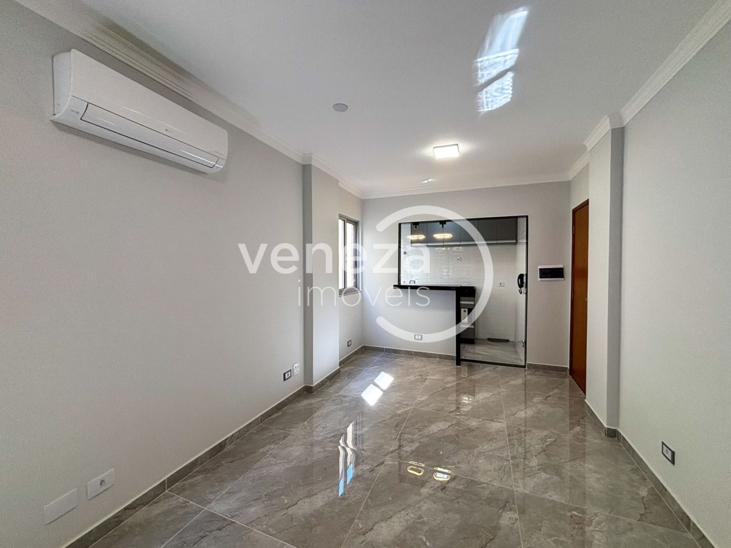 Apartamento para locacao no Centro em Londrina com 40m² por R$ 1.350  - Foto 2