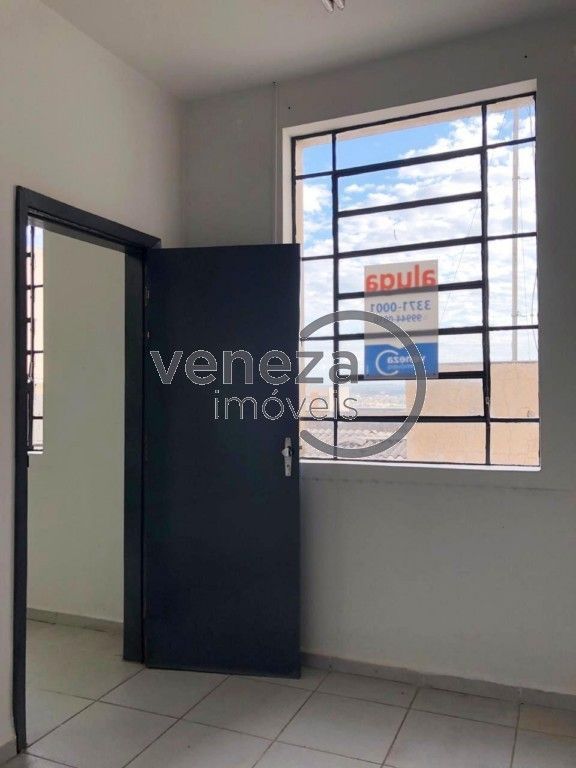 Sala para locacao no Centro em Londrina com 40m² por R$ 450,00