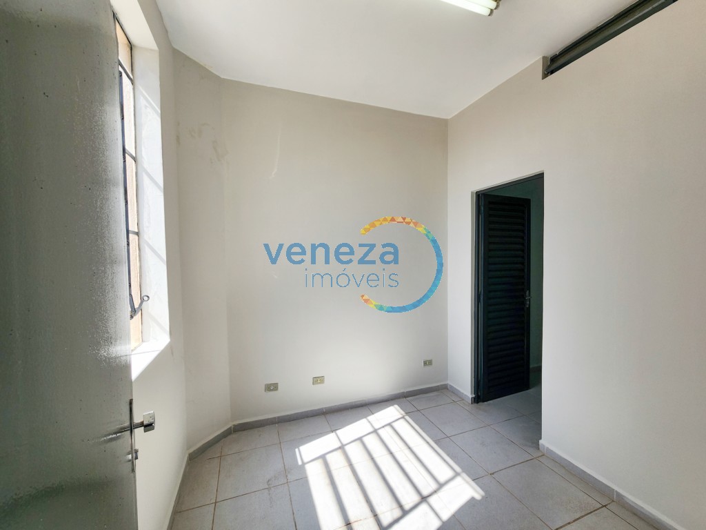 Sala para locacao no Centro em Londrina com 40m² por R$ 450,00