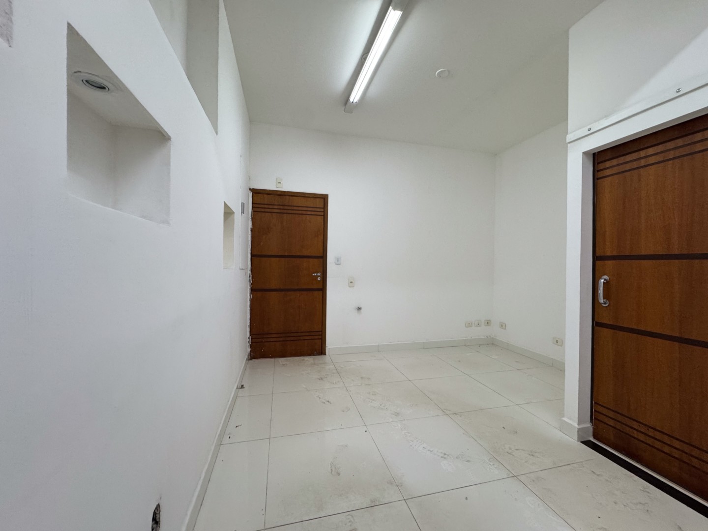 Sala para locação no bairro Londrilar de Londrina - Foto 7