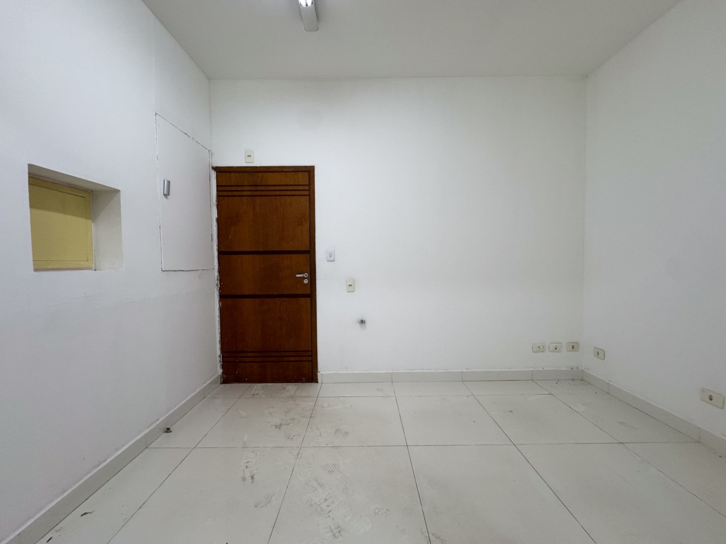 Sala para locação no bairro Londrilar de Londrina - Foto 8