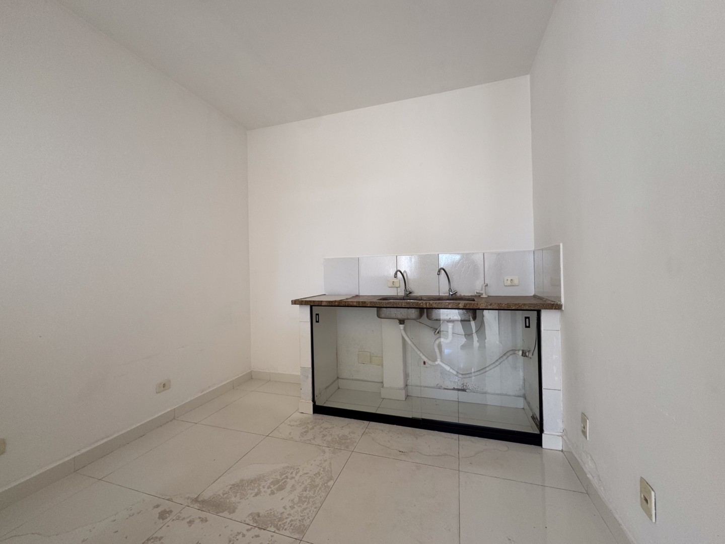 Sala para locação no bairro Londrilar de Londrina - Foto 13