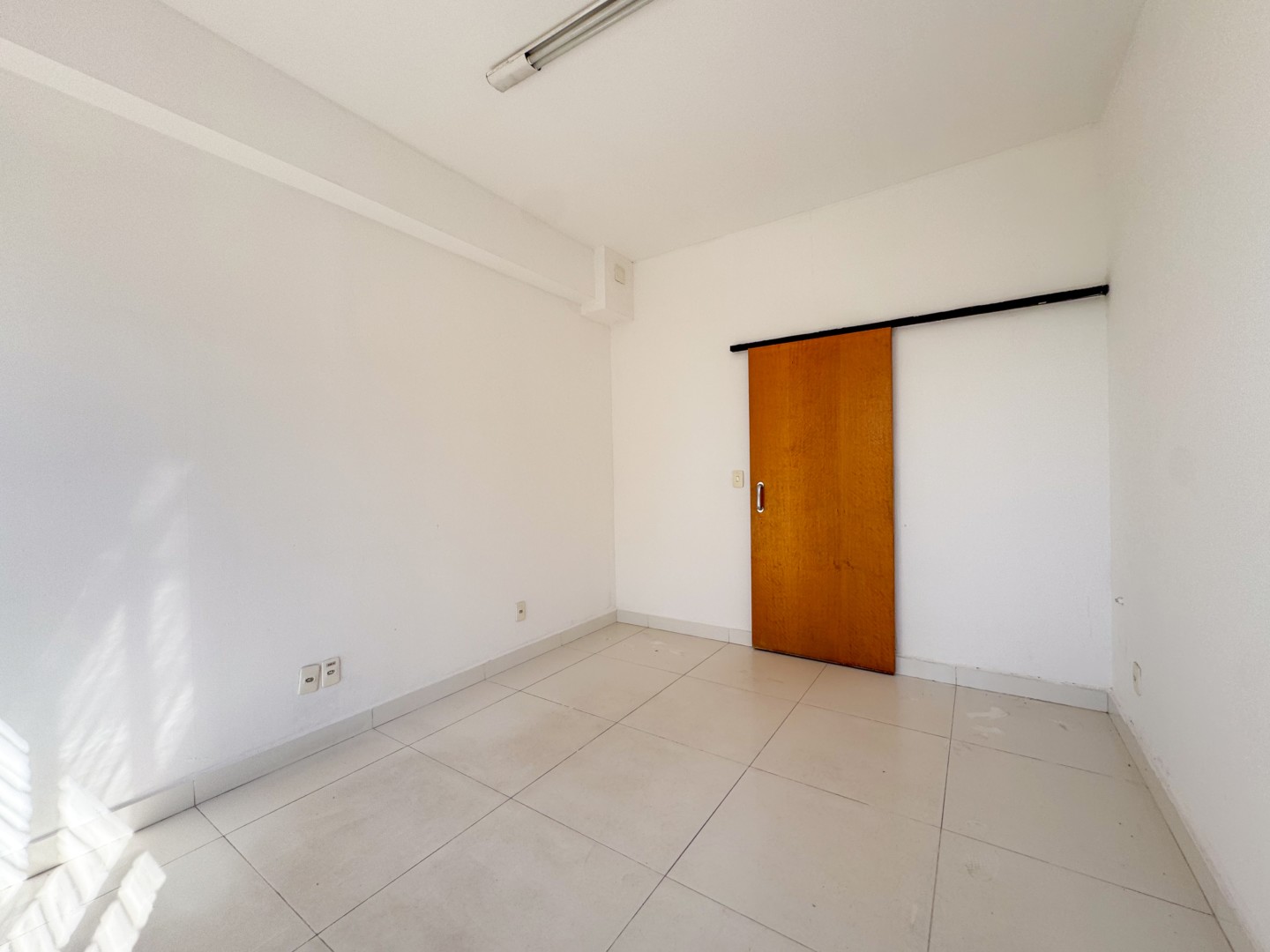 Sala para locação no bairro Londrilar de Londrina - Foto 27