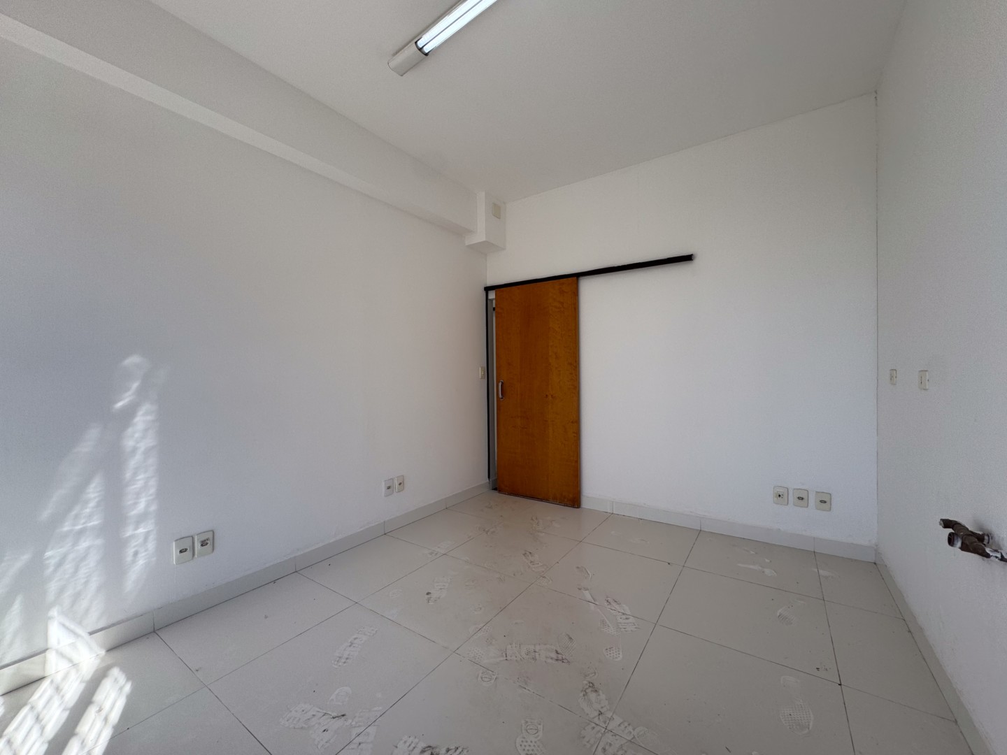 Sala para locação no bairro Londrilar de Londrina - Foto 32