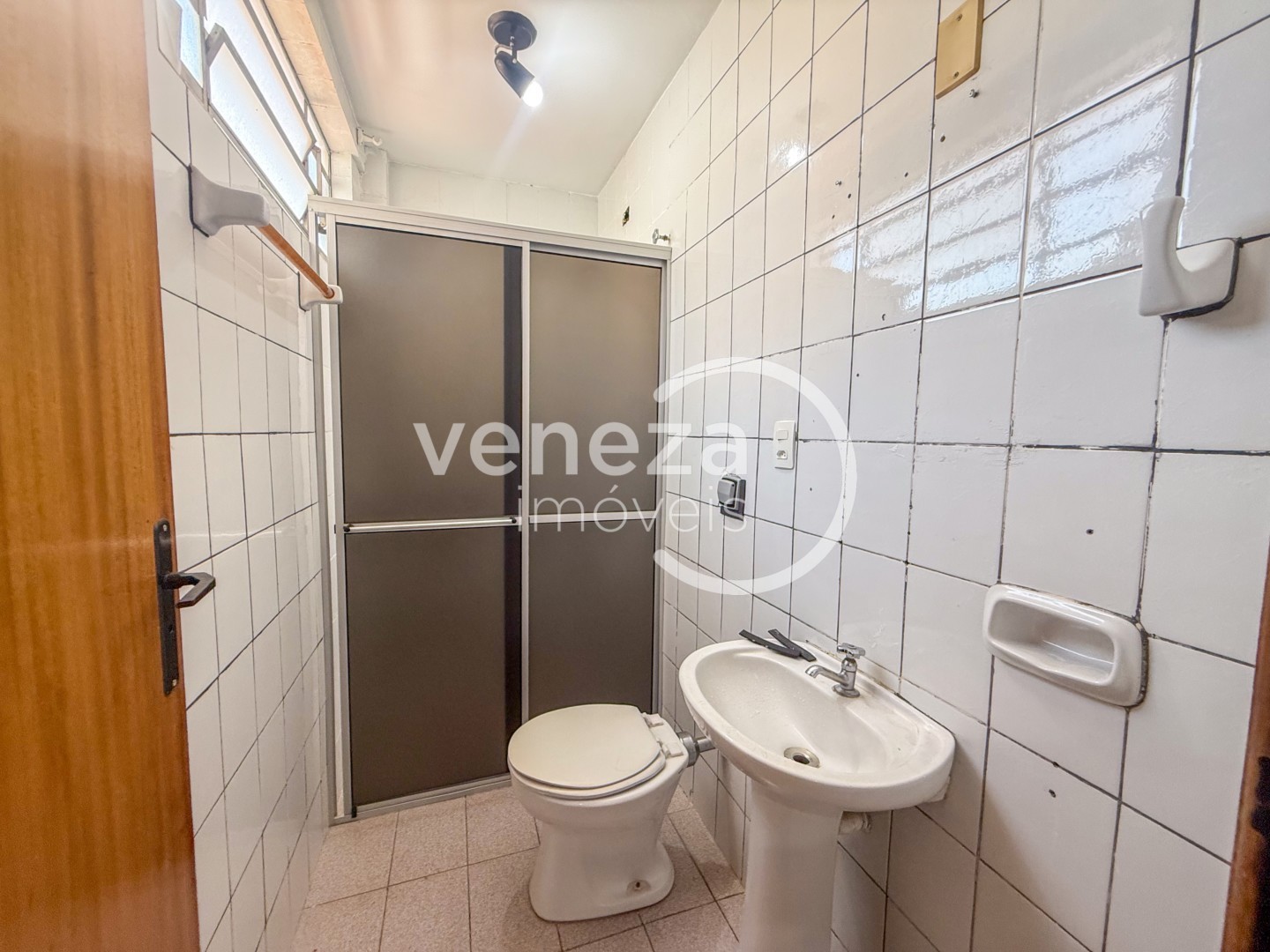 Apartamento para locação no bairro Vila Ipiranga de Londrina - Foto 4