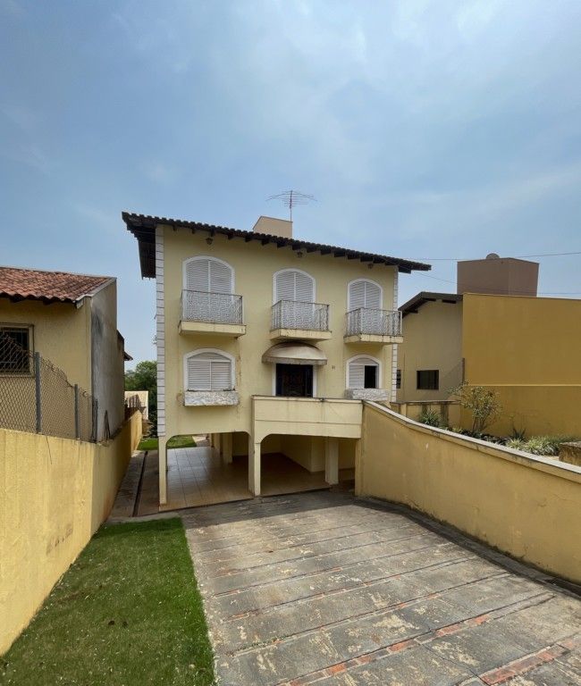 Casa Comercial para locacao no Araxa em Londrina com 270m² por R$ 5.250,00