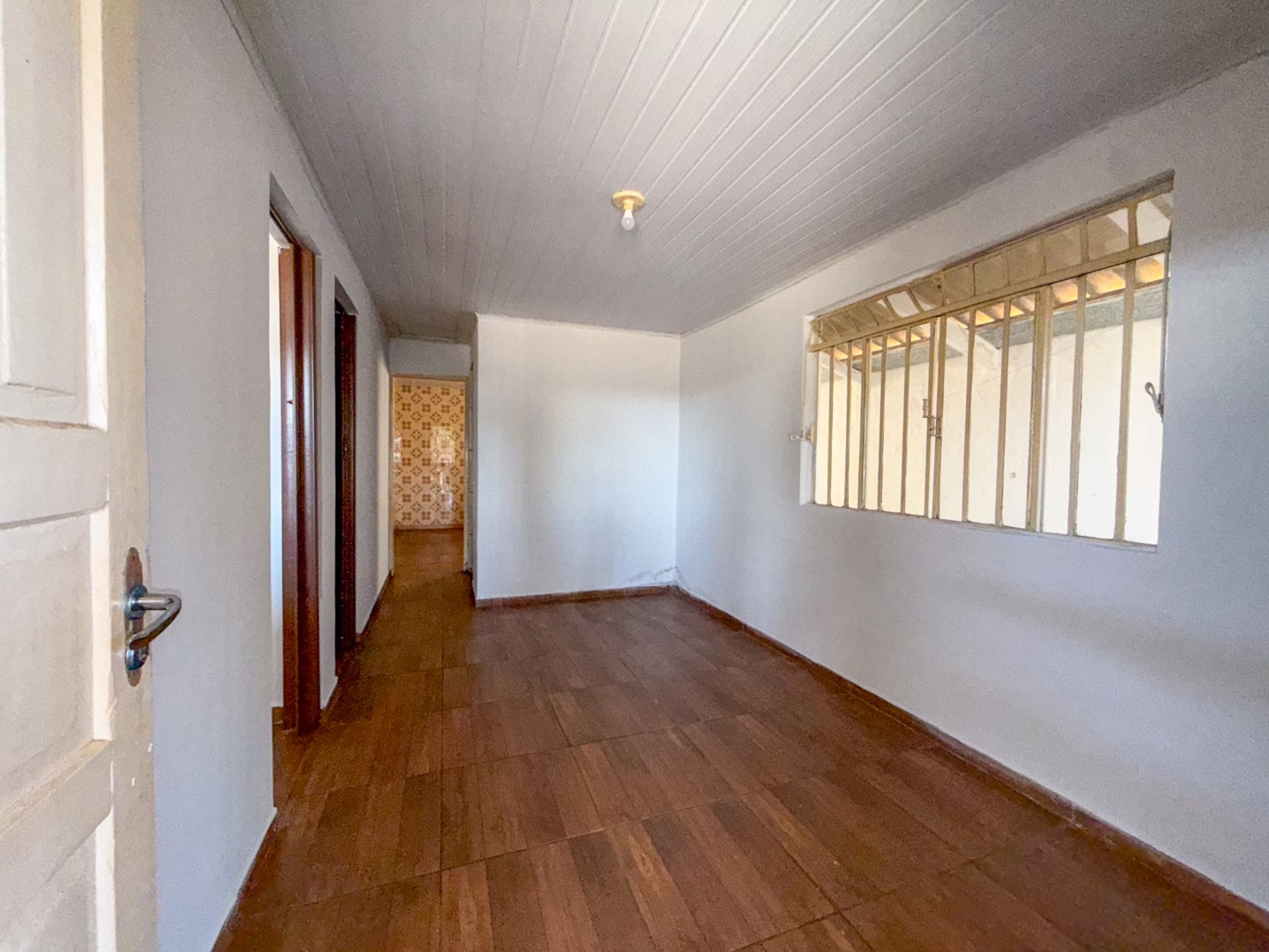 Casa Residencial para locacao no Conjunto Cafe em Londrina com 60m² por R$ 1.550