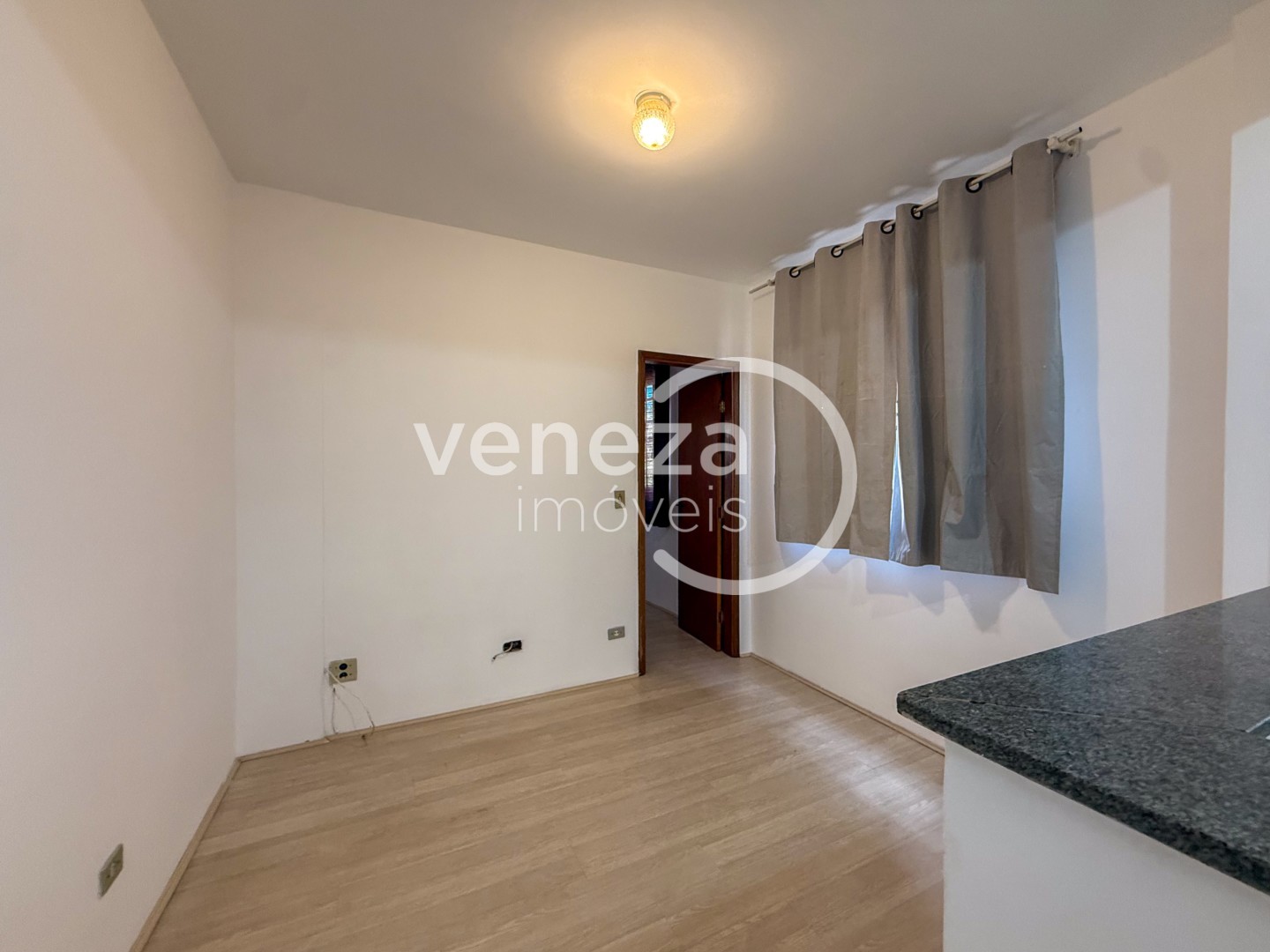 Apartamento para locacao no Vila Ipiranga em Londrina com 40m² por R$ 900