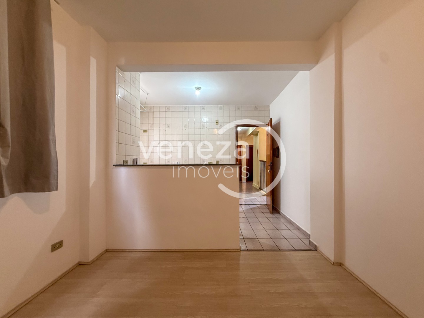Apartamento para locação no bairro Vila Ipiranga de Londrina - Foto 5