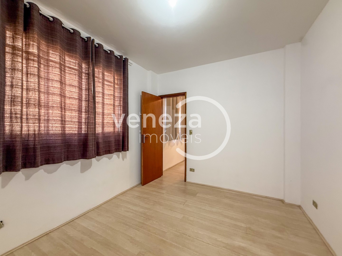 Apartamento para locação no bairro Vila Ipiranga de Londrina - Foto 4