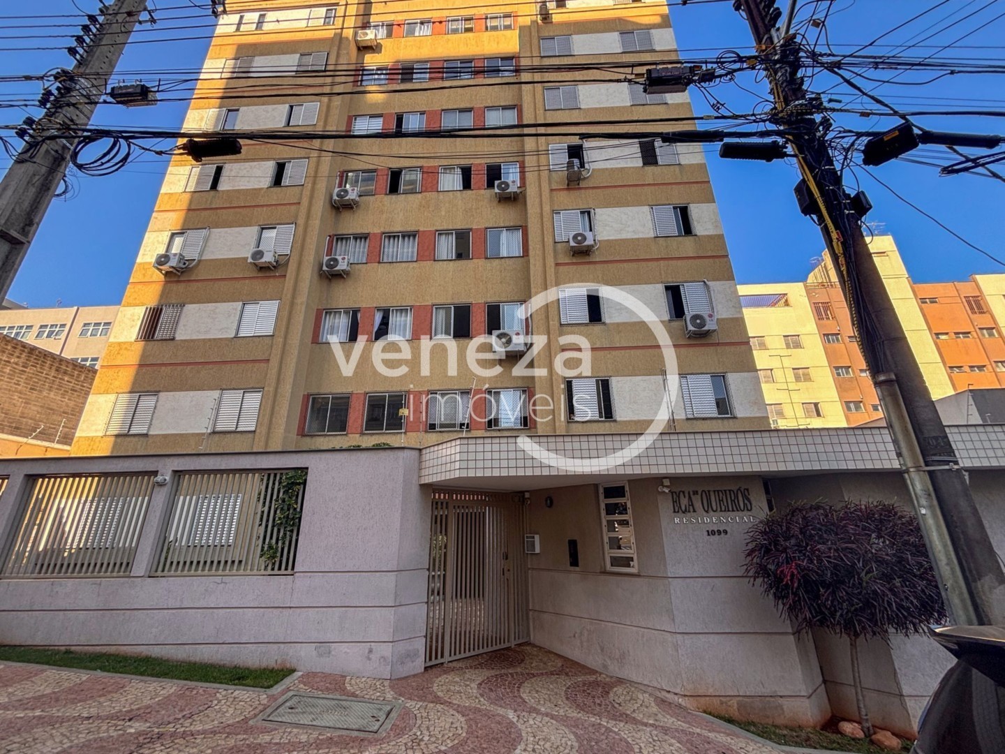 Apartamento para locacao no Jardim America em Londrina com 103,67m² por R$ 1.700