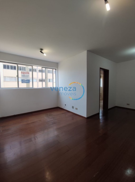 Apartamento para venda no Londrilar em Londrina com 110m² por R$ 270.000,00