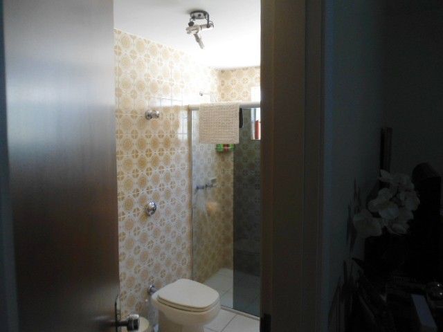 Apartamento para venda no Centro em Londrina com 177m² por R$ 0  - Foto 3