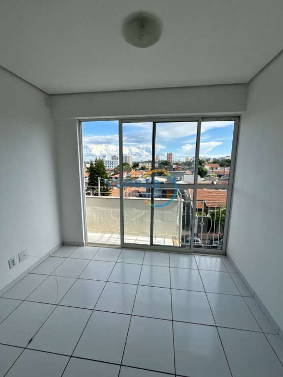 Apartamento para locacao no Ipiranga em Londrina com 92,79m² por R$ 1.562,50