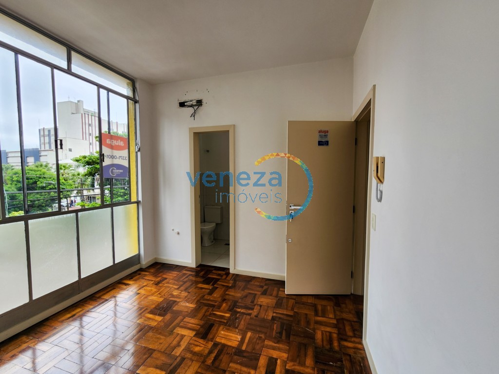 Sala para locacao no Centro em Londrina com 12,13m² por R$ 875,00