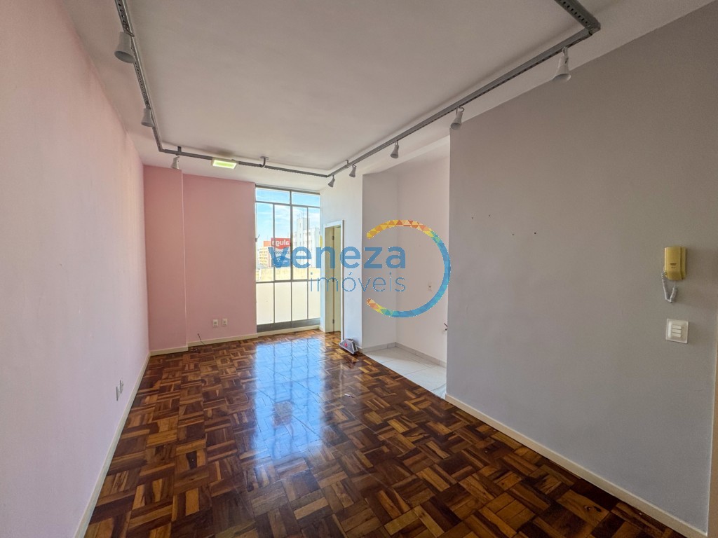 Sala para locacao no Centro em Londrina com 21,12m² por R$ 987,50