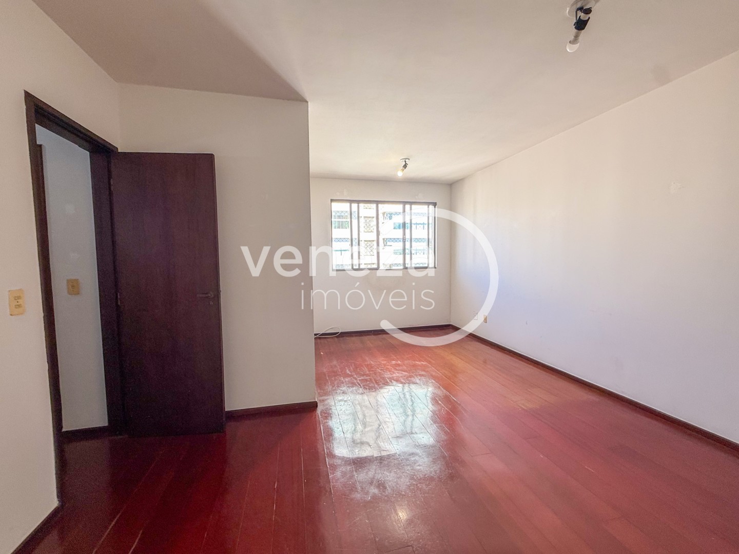 Apartamento para locacao no Centro em Londrina com 118m² por R$ 1.200  - Foto 2