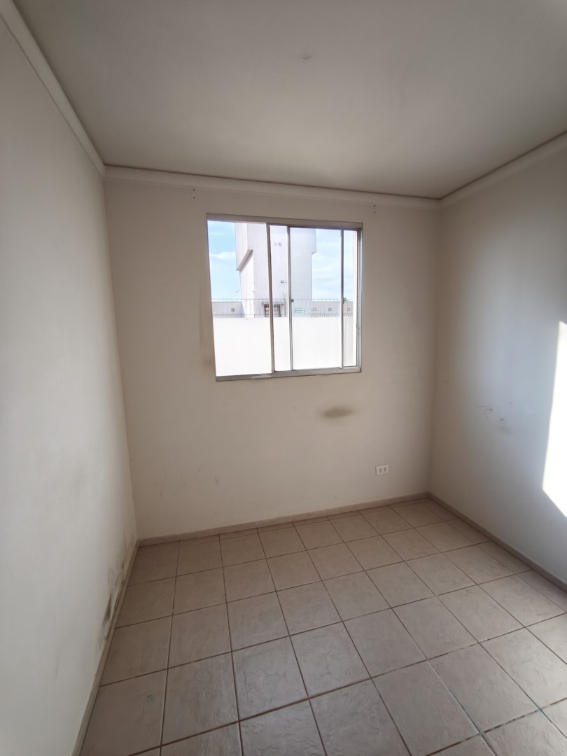 Apartamento para locacao no Centro em Londrina com 90,86m² por R$ 1.520  - Foto 3