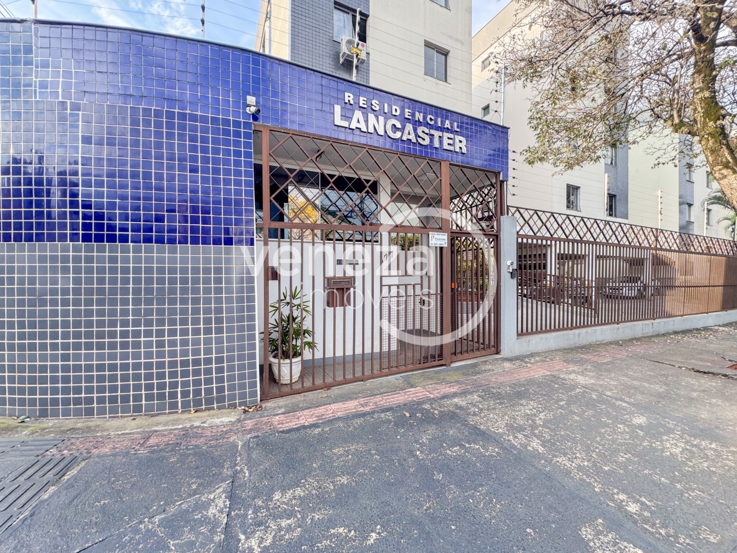 Apartamento para locacao no Centro em Londrina com 90,86m² por R$ 1.520  - Foto 1