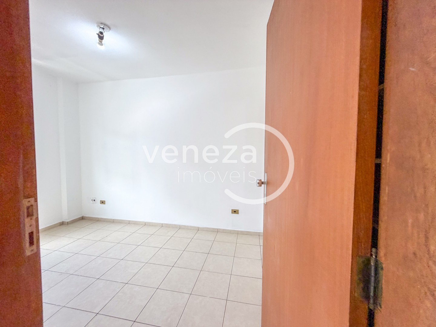 Apartamento para locação no bairro Centro de Londrina - Foto 7
