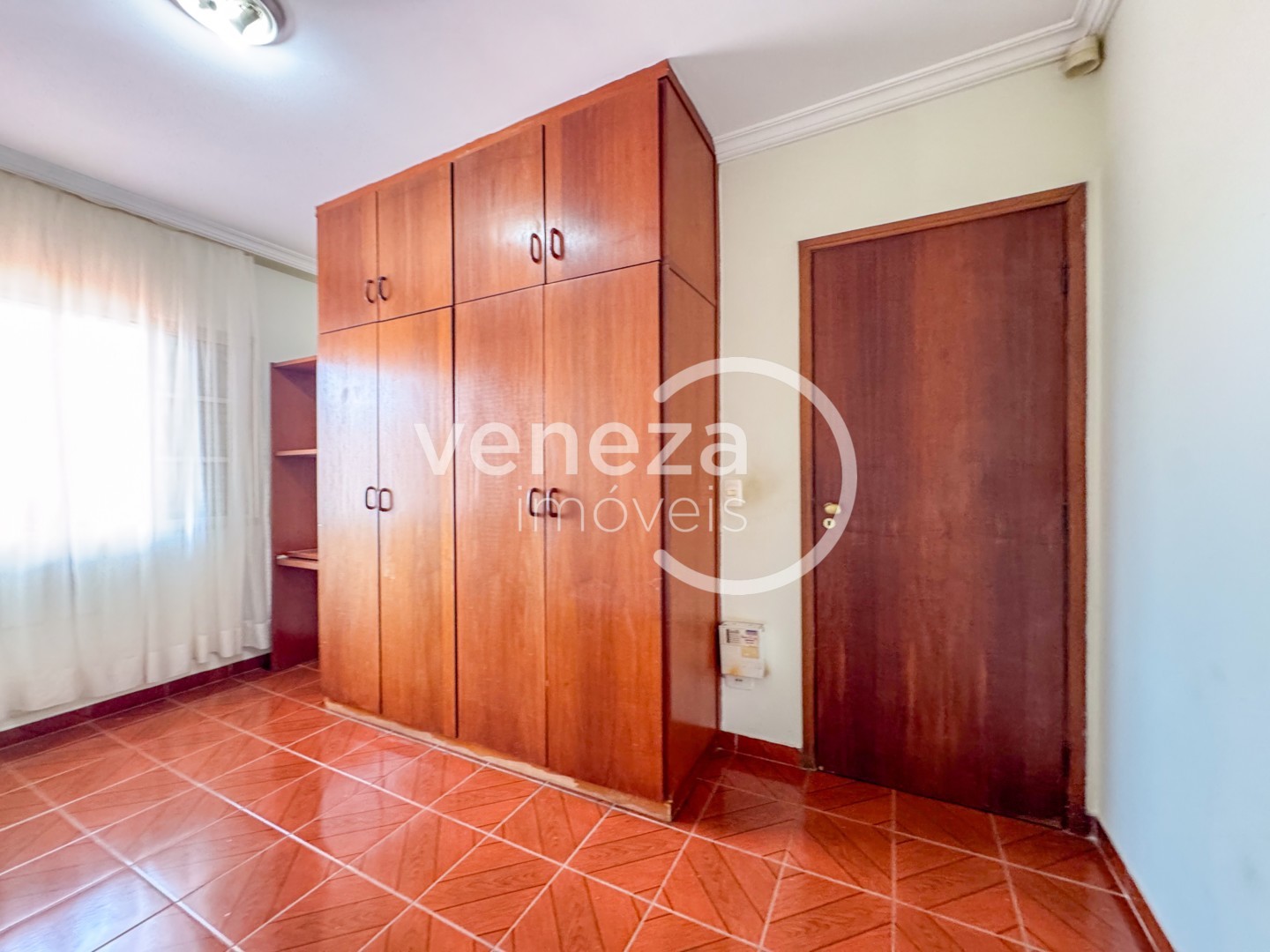 Casa Residencial para locação no bairro Santa Monica de Londrina - Foto 14
