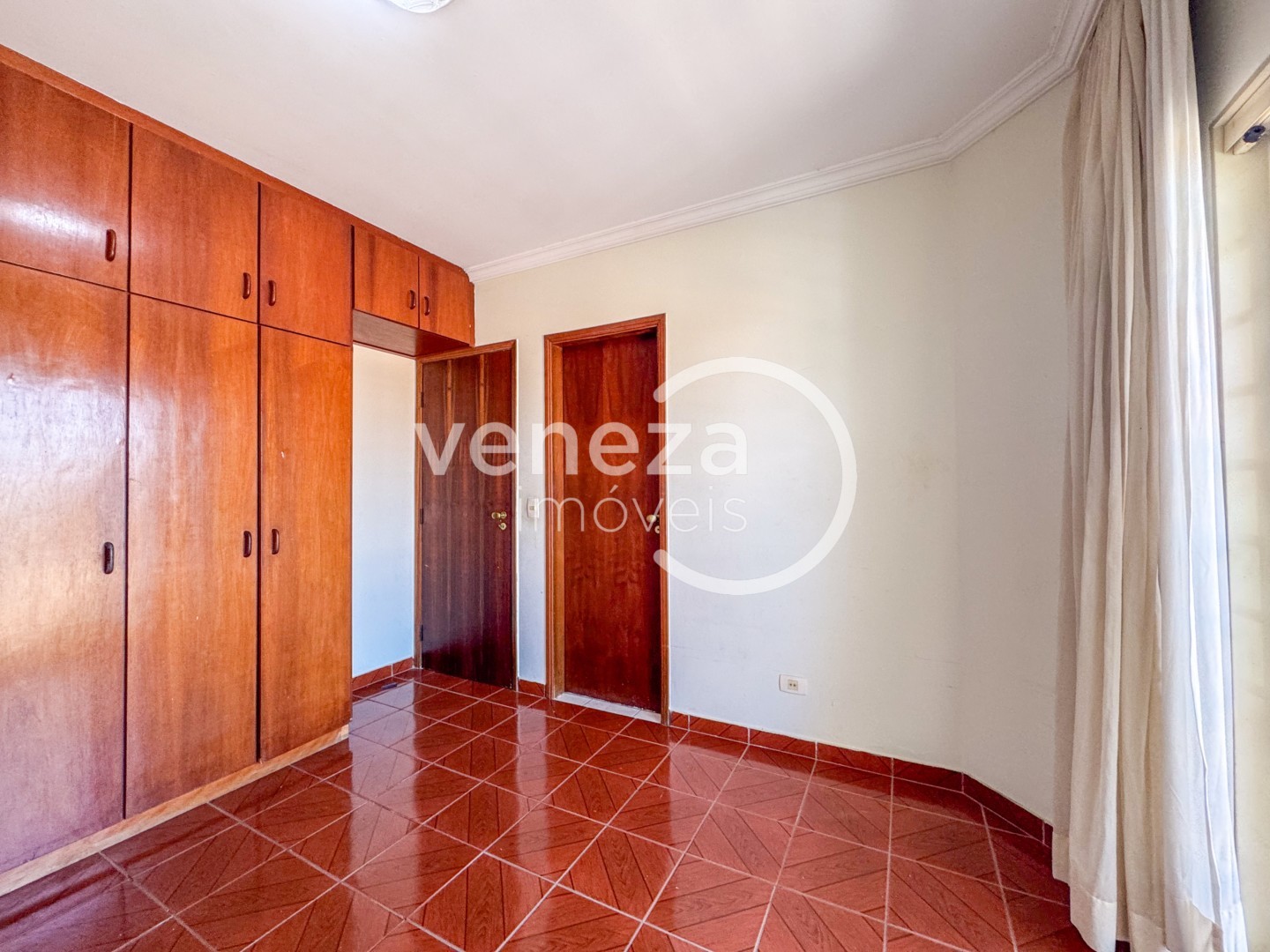 Casa Residencial para locação no bairro Santa Monica de Londrina - Foto 10
