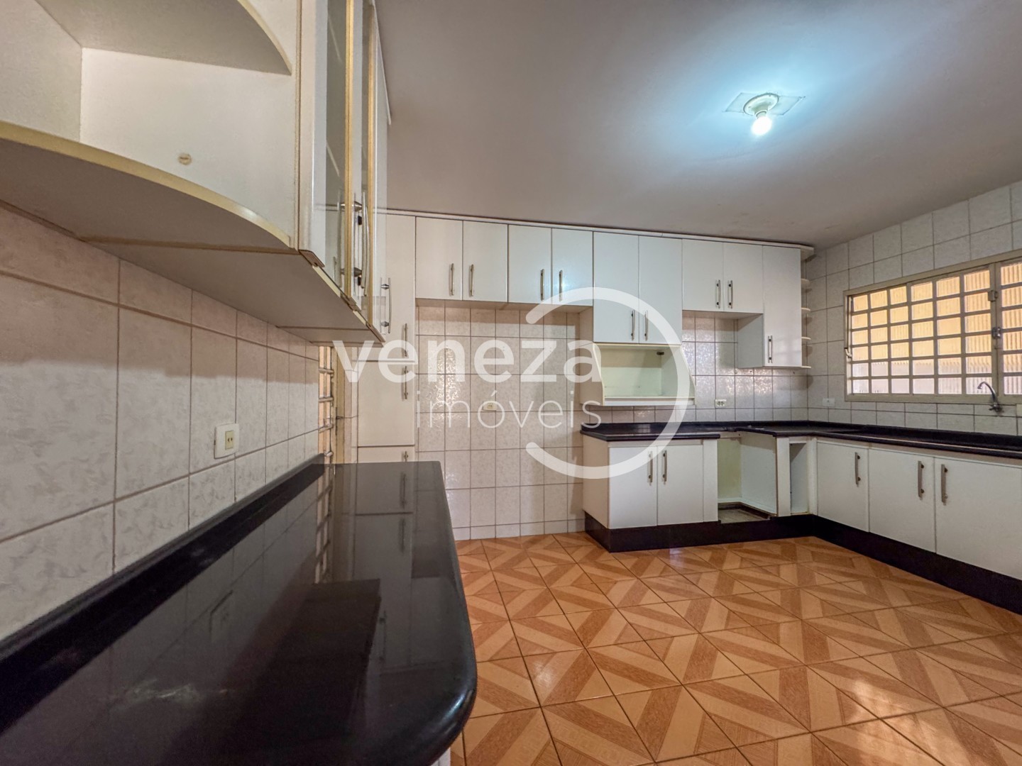 Casa Residencial para locação no bairro Santa Monica de Londrina - Foto 26