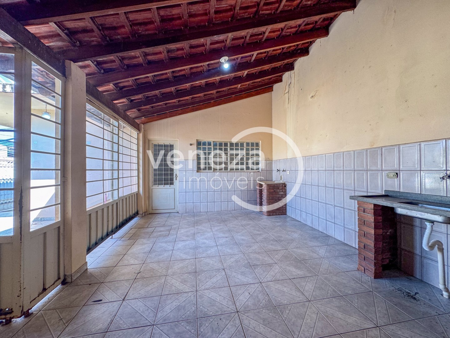 Casa Residencial para locação no bairro Santa Monica de Londrina - Foto 31