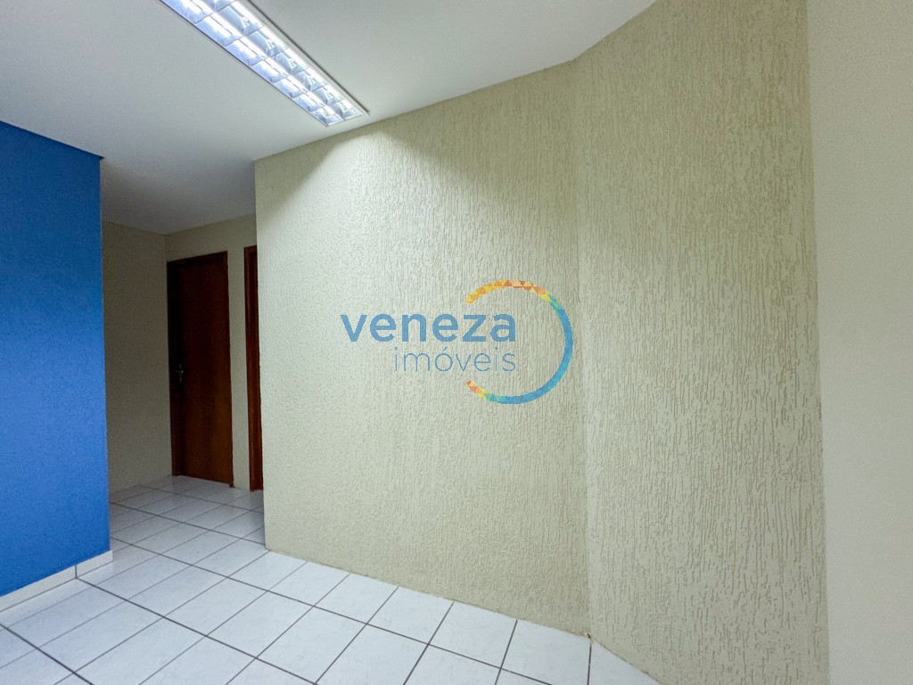 Sala para locacao no Centro em Londrina com 82,51m² por R$ 2.000,00