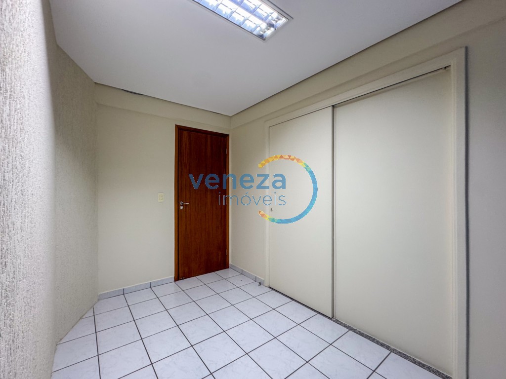 Sala para locação no bairro Centro de Londrina com 44.65m<sup>2</sup> útil, 1 vaga de garagem