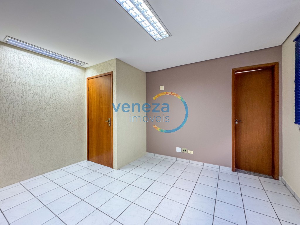 Sala para locação no bairro Centro de Londrina com 44.65m<sup>2</sup> útil, 1 vaga de garagem