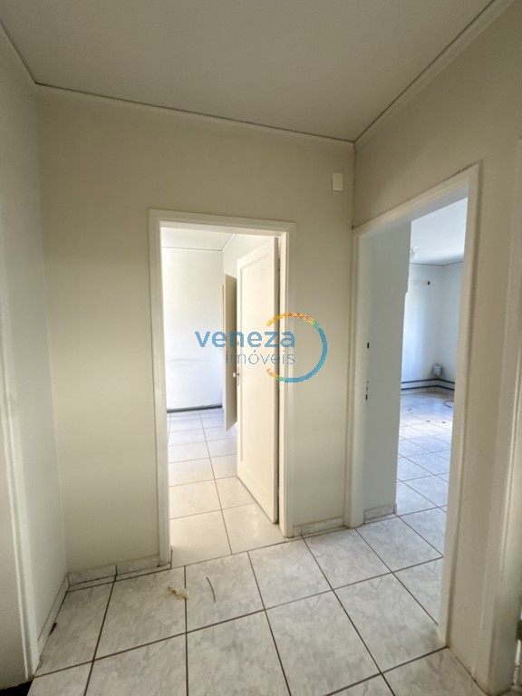 Casa Comercial para locação no bairro Centro de Londrina - Foto 13