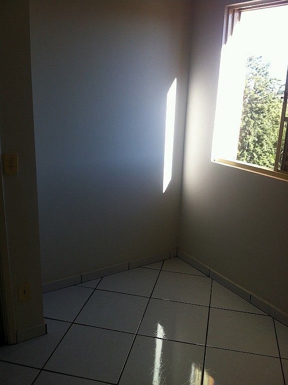 Apartamento para venda no Centro em Londrina com 108,66m² por R$ 0  - Foto 3