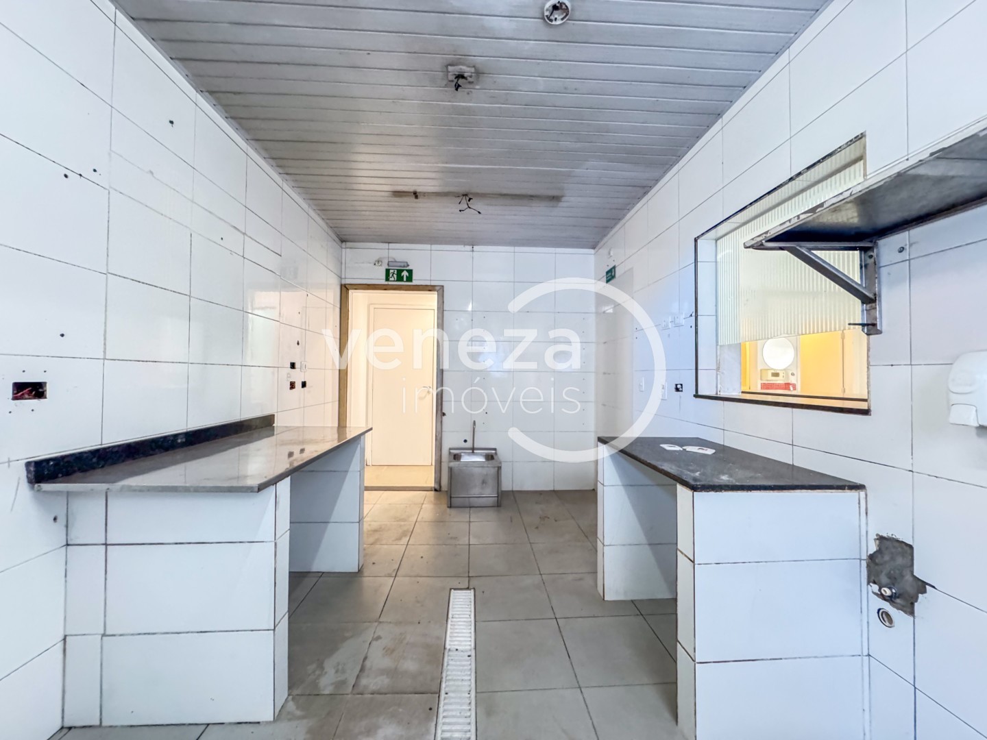 Casa Comercial para locação no bairro Centro de Londrina - Foto 7