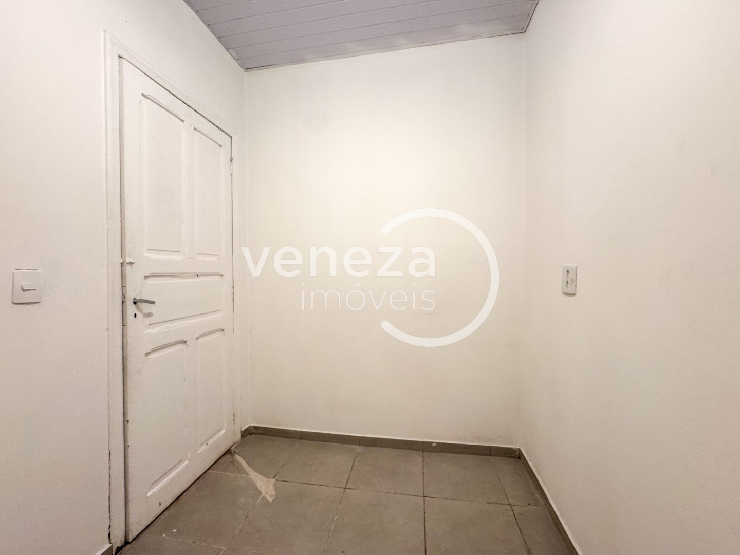 Casa Comercial para locação no bairro Centro de Londrina - Foto 17