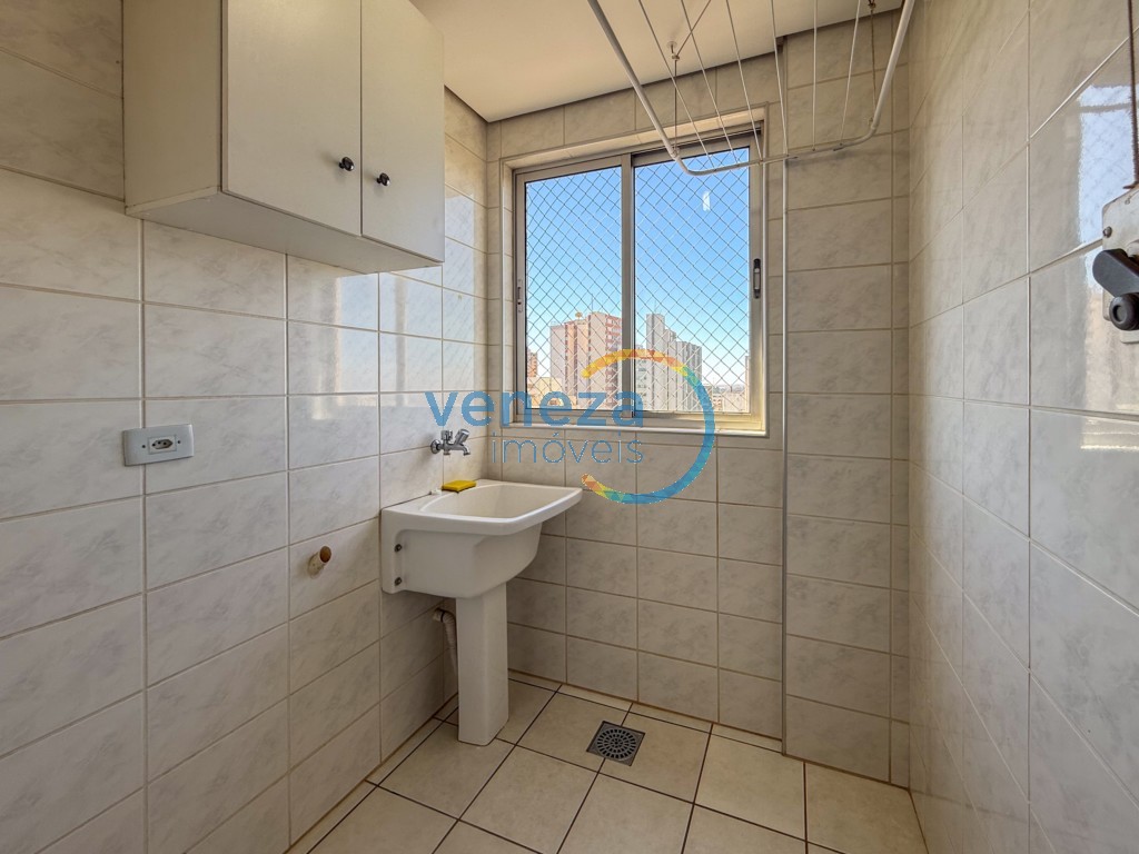 Apartamento para locação no bairro Centro de Londrina com 60.23m<sup>2</sup> útil, 2 quartos, 1 vaga de garagem